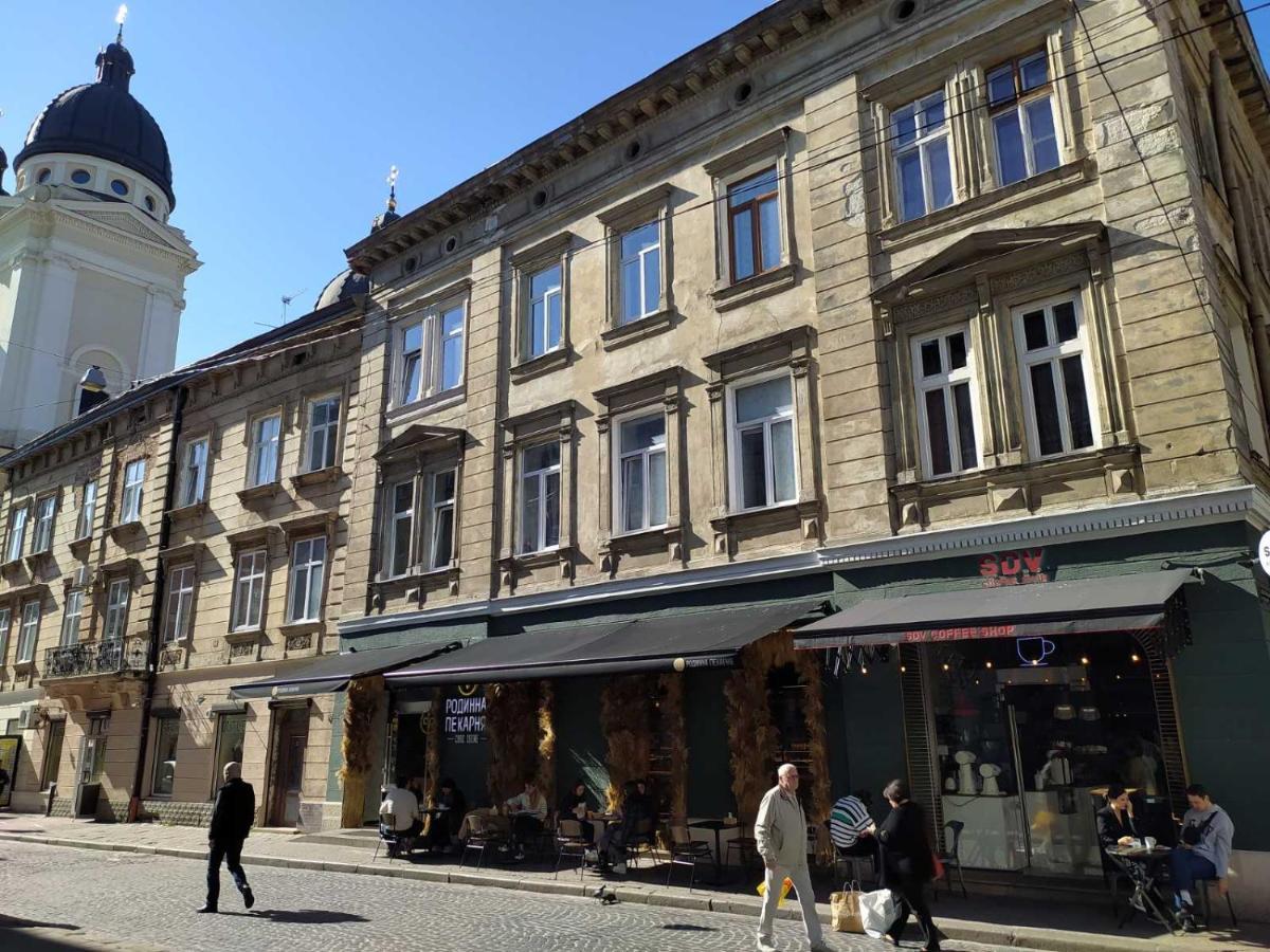 Apartment In The Centre Of Lviv Buitenkant foto