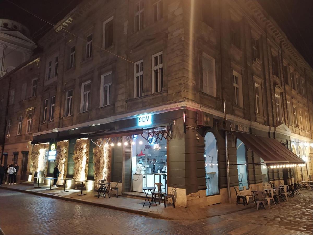 Apartment In The Centre Of Lviv Buitenkant foto