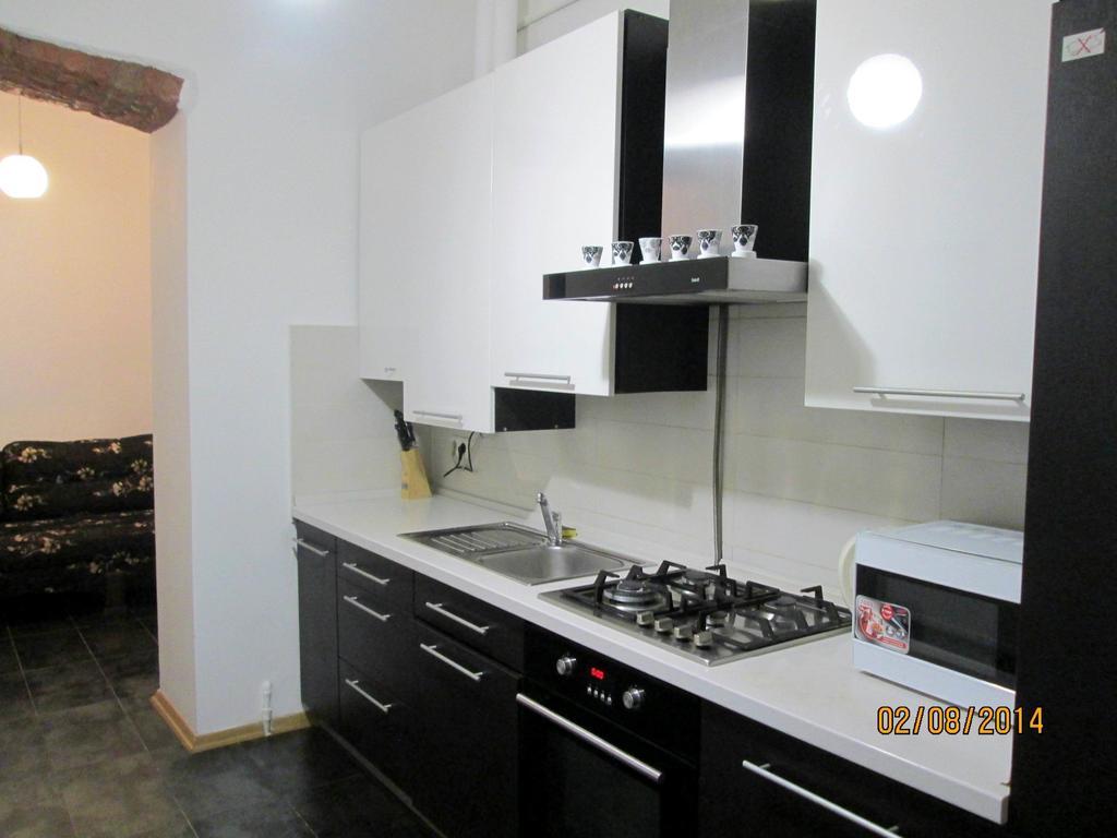 Apartment In The Centre Of Lviv Buitenkant foto