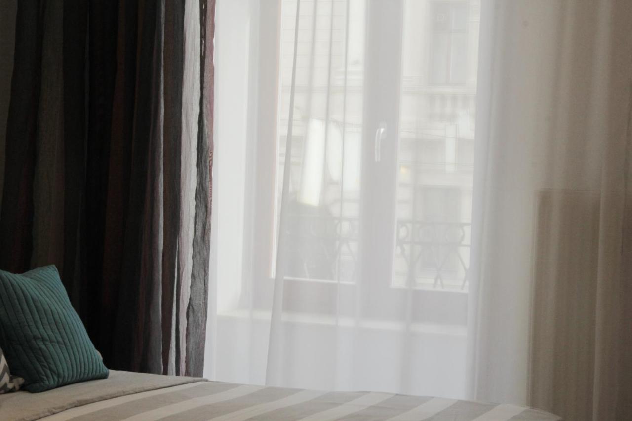 Apartment In The Centre Of Lviv Buitenkant foto