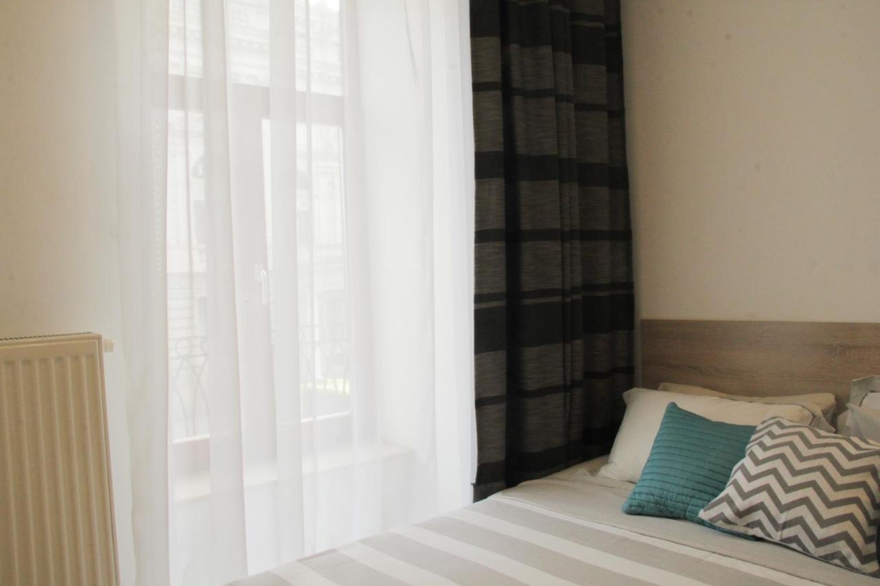 Apartment In The Centre Of Lviv Buitenkant foto