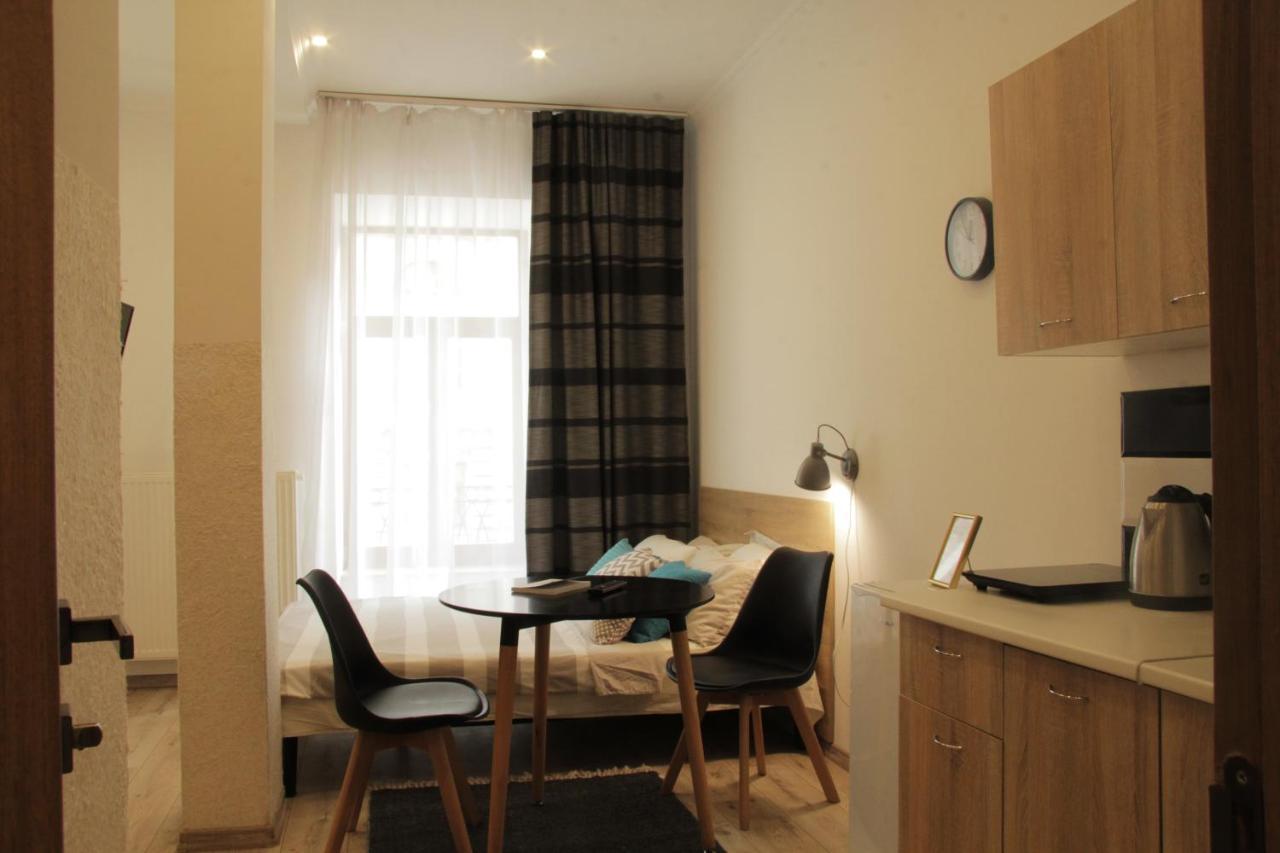Apartment In The Centre Of Lviv Buitenkant foto