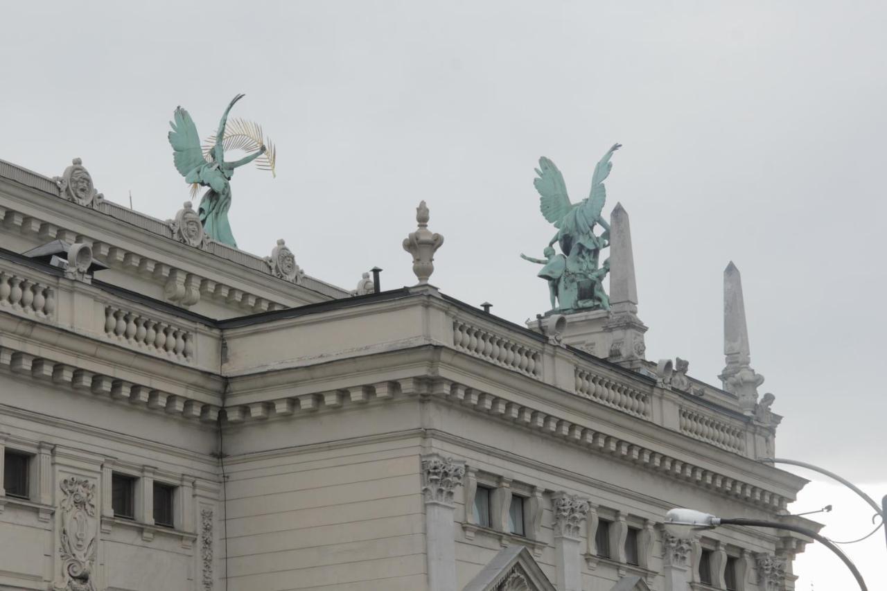Apartment In The Centre Of Lviv Buitenkant foto